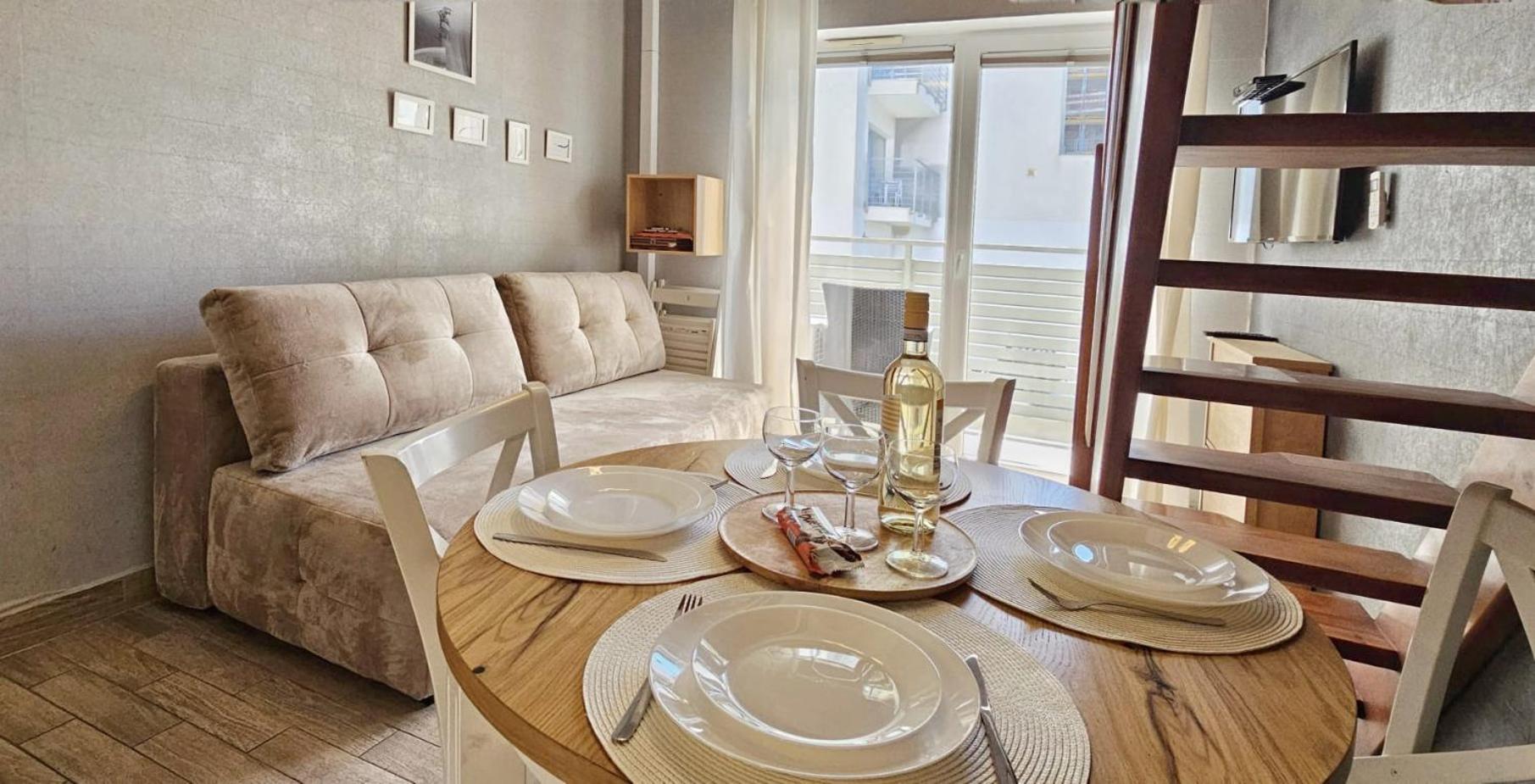 Holiday Home Slavia New 11 Z Antresola I Balkonem Przy Plazy Miedzyzdroje Exterior photo